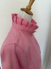 Chemise  à col volanté